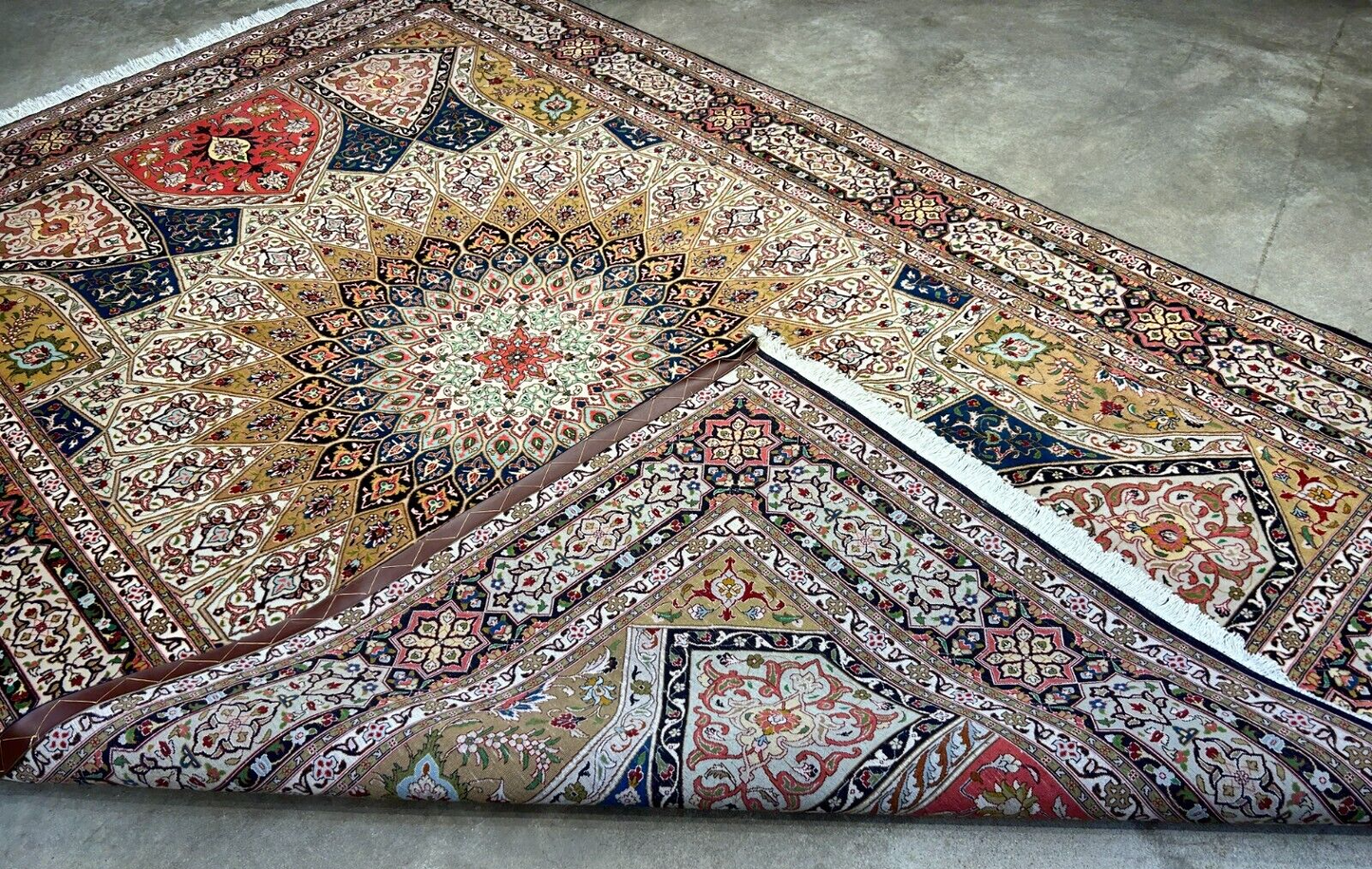 6'7"x10'2" Fine Hand-Knotted Wool & Silk Tabrize Dome Design Rug - Area Carpet