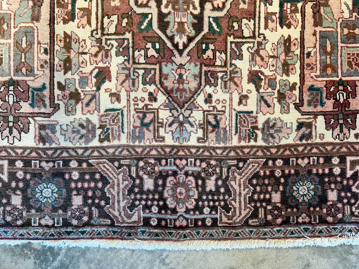 7'5"x11'5" Hand-Knotted 100% Wool Pile Herize Rug