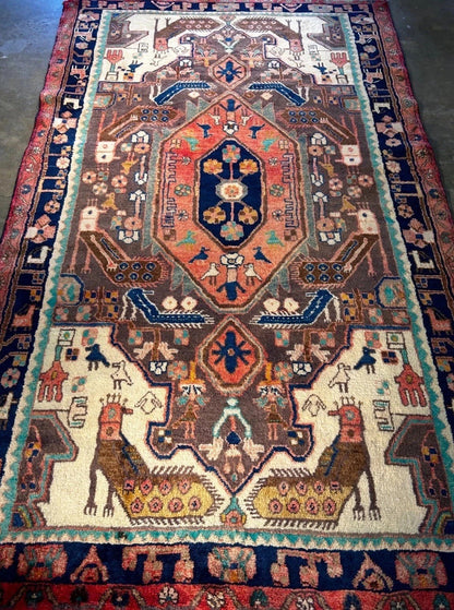 4'9" x 7'10" Hand-Knotted 100% Wool Pile Nahavande Area Rug
