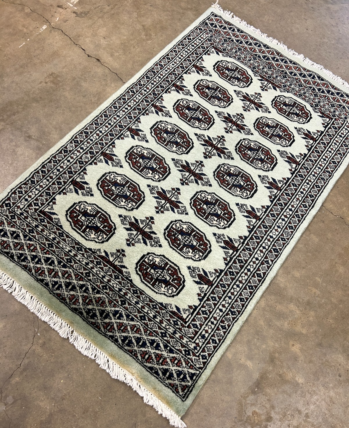 2'7"x4'2" Hand-Knotted 100% Wool Pile Bokhara Rug