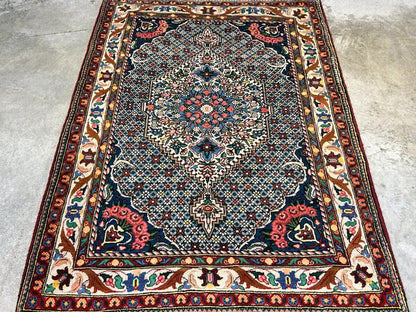 3'5"x5'2" Hand-Knotted 100% Lamb Wool Bakhtiarie Area Rug