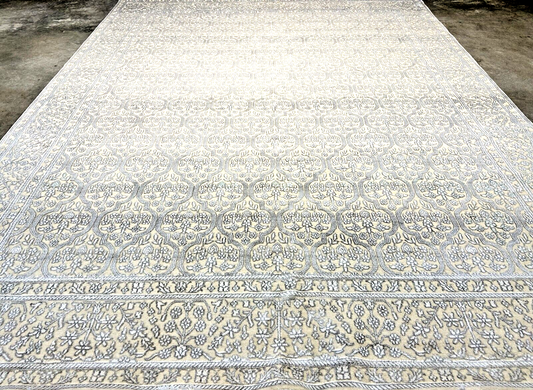 8' x 10'1" Hand-Knotted Silver 100% Wool Carpet - Indian All-Over Area Rug - 3D