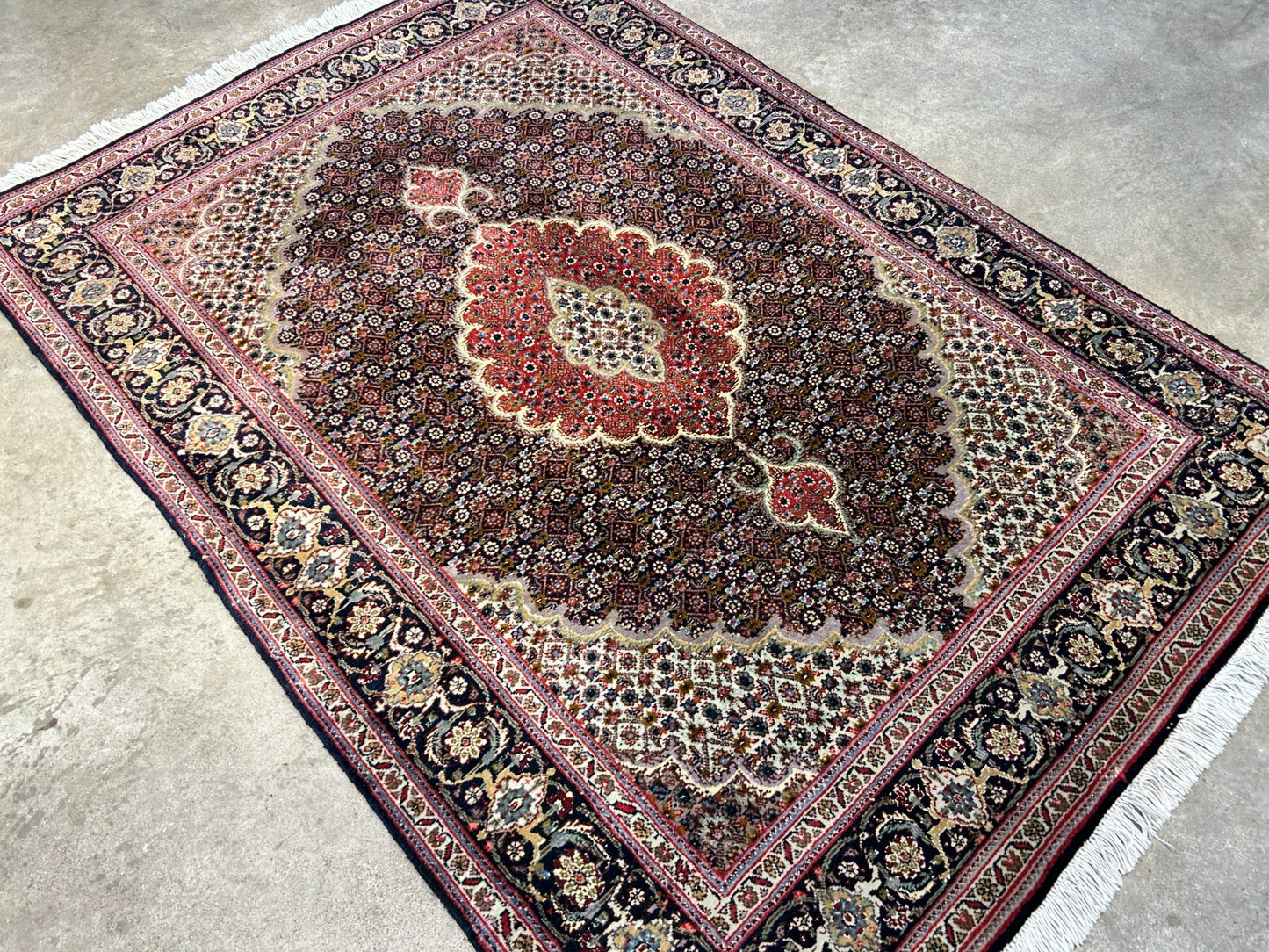 3'4"x4'8" Hand-Knotted 100% Wool Pile Tabrize Mahi Rug