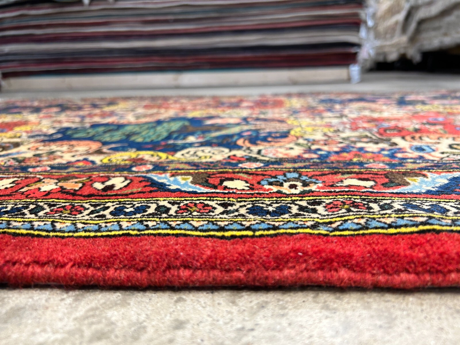 3'5"x5'2" Hand-Knotted 100% Lamb Wool Bakhtiarie Carpet - Area Rug