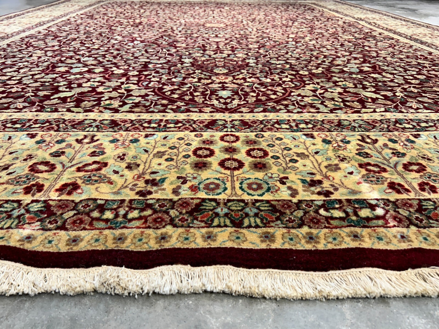 9'x12' Hand-Knotted 100% Lamb Wool Pile Persiane Design Carpet - Area Rug