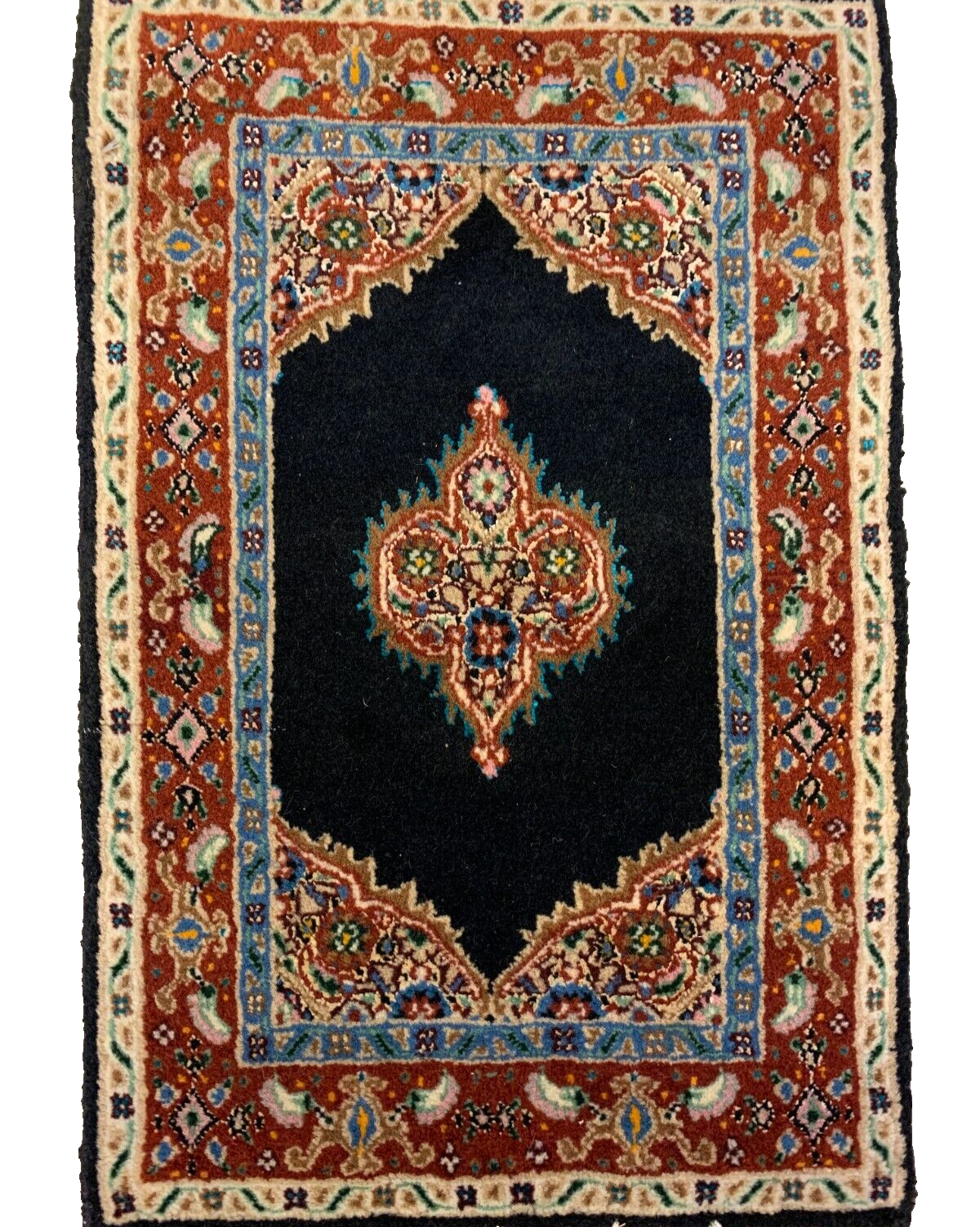 1'x1'11" Hand-Knotted Wool/Silk Blend Moode Carpet - Area Rug