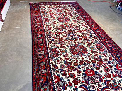 5'2" x 10'11'' Hand-Knotted 100% Lamb Wool Carpet - Hamadane Area Rug