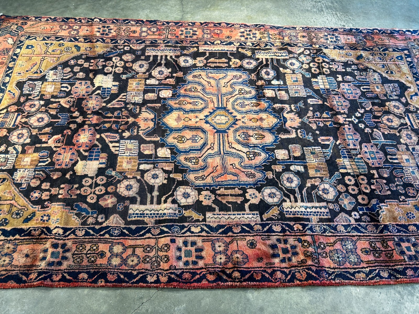 5'6" x 9'5" Hand-Knotted 100% Wool Pile Nahavande Area Rug - Carpet