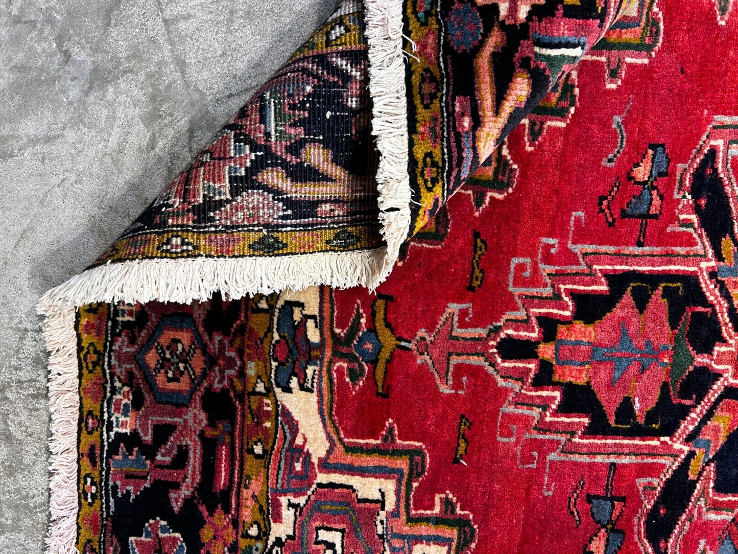 8'3" x 10'6'' Hand-Knotted 100% Wool Pile Herize Area Rug - Carpet