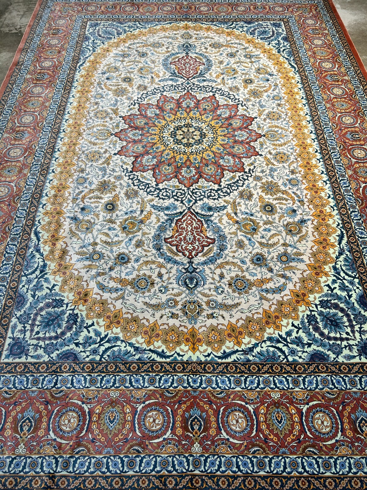 7'3"x10'7" Exquisite Extra-Fine Hand-Knotted 100% Silk Qume Carpet - Area Rug