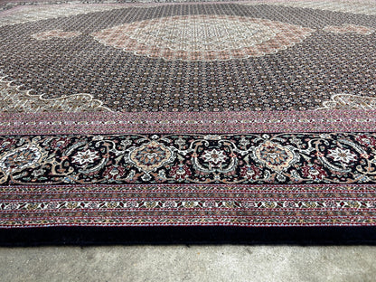 8'2"x11'5" Fine Hand-Knotted Wool & Silk Oriental Rug - Area Carpet