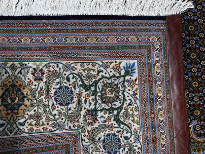 8'3"x11'6" Fine Hand-Knotted Wool & Silk Oriental Rug - Area Carpet