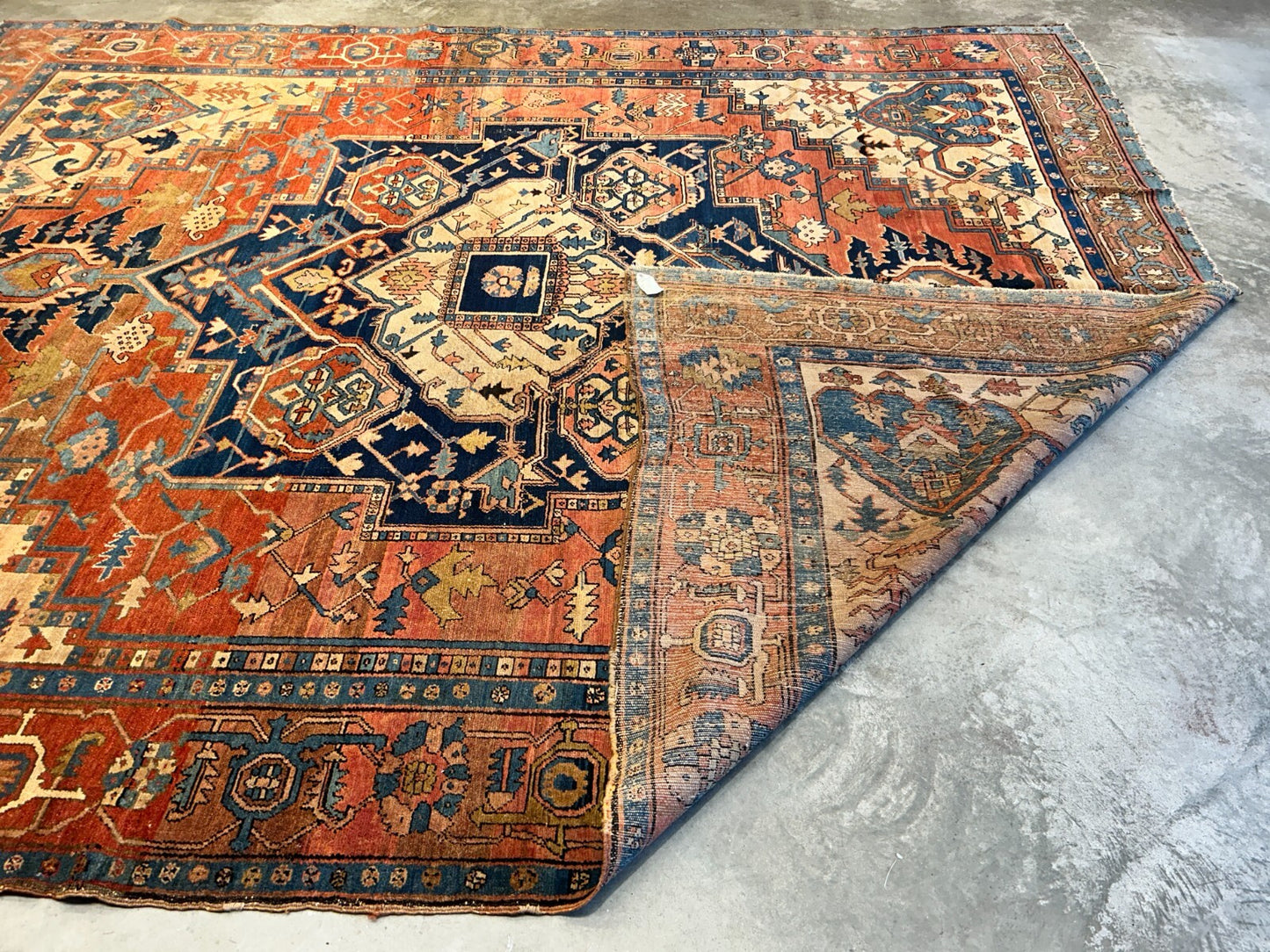 Collector Item - 9'8"x11'10 Antique Fine Wool Herize Serapy Hand-Knotted Rug