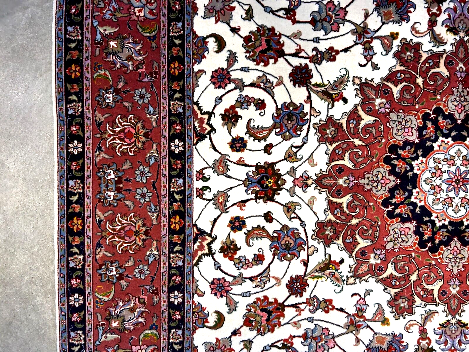 6'2"x9'3" Fine Hand-Knotted Wool & Silk Blend Tabrize Carpet - Area Rug