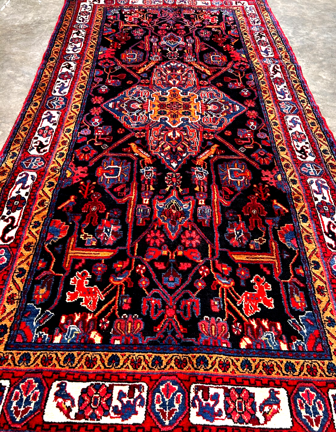 5'0" x 10'3'' Hand-Knotted 100% Lamb Wool Pile Nahavande Area Rug