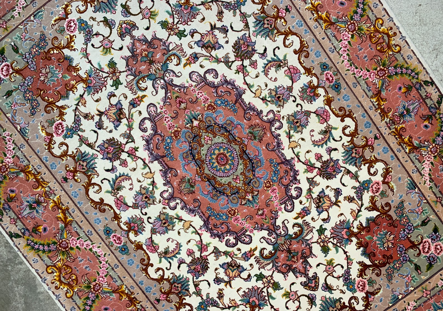 4'11"x6'9" Very Fine Hand-Knotted Wool & Silk Blend Tabrize Rug