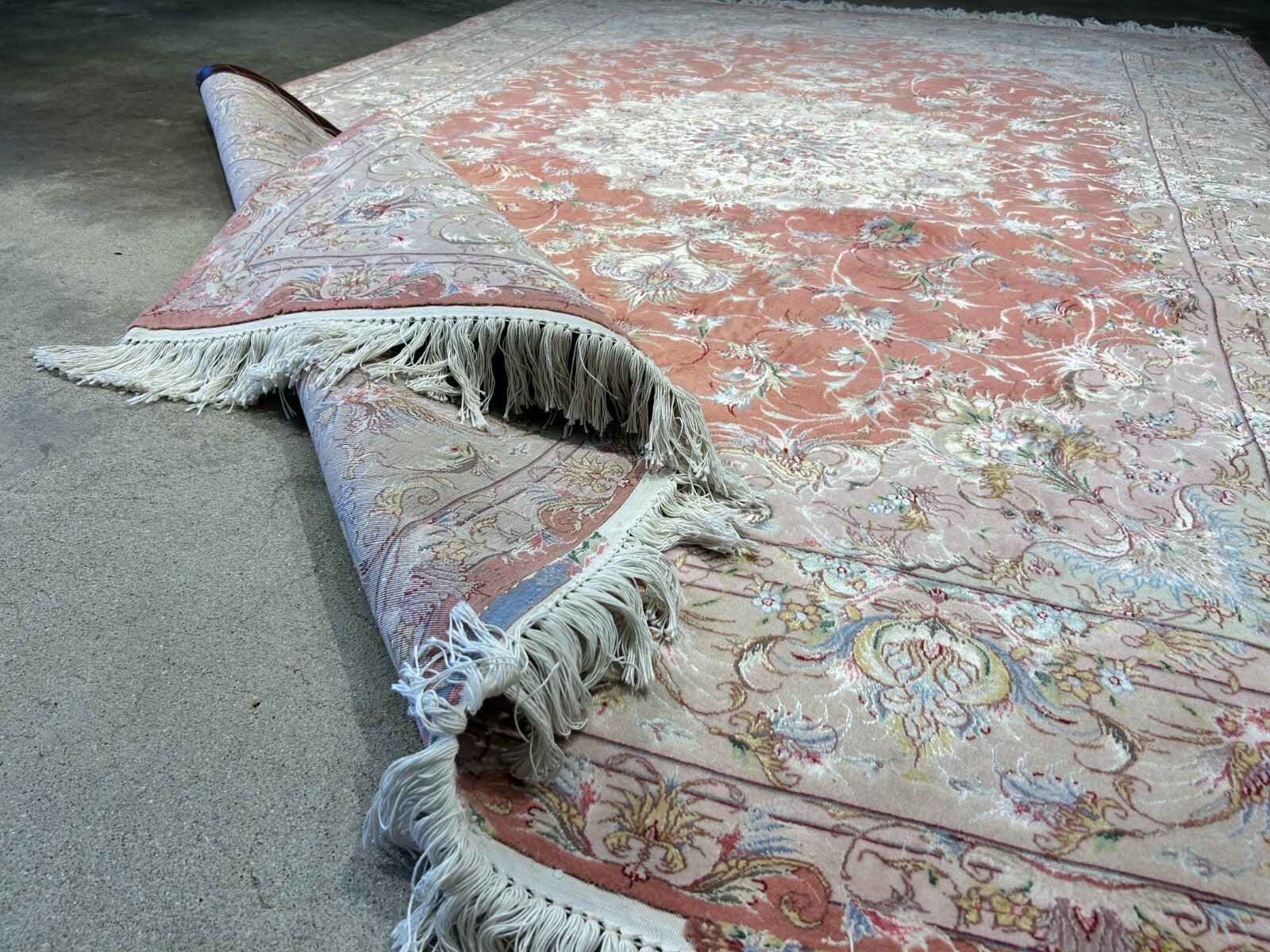 6'7"x9'9" Fine Hand-Knotted Wool & Silk Blend Tabrize Carpet - Area Rug