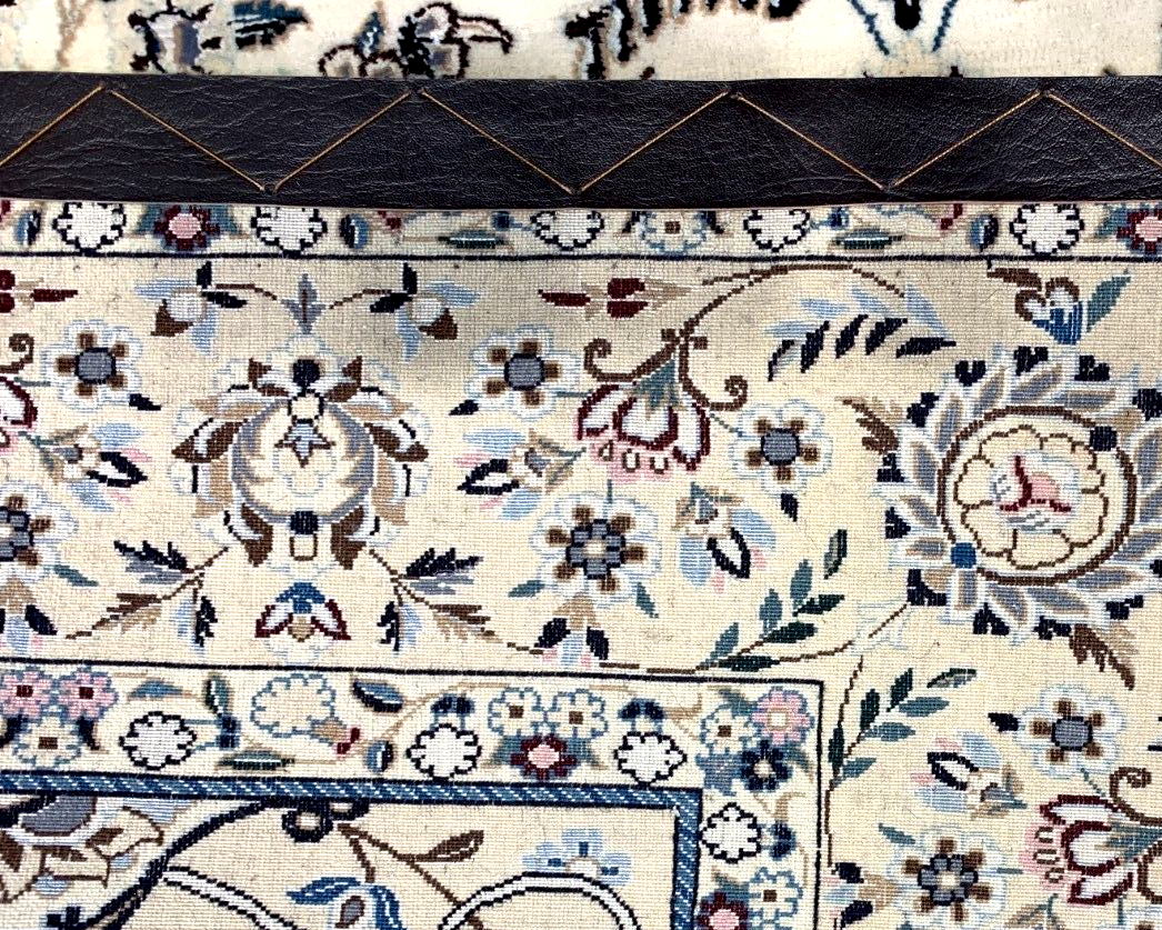 4'3"x6'10" Fine Hand-Knotted Wool & Silk Blend Naine Carpet - Area Rug