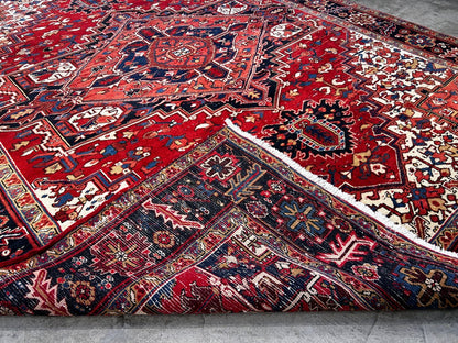 8'2" x 11'1'' Hand-Knotted 100% Wool Pile Herize Area Rug