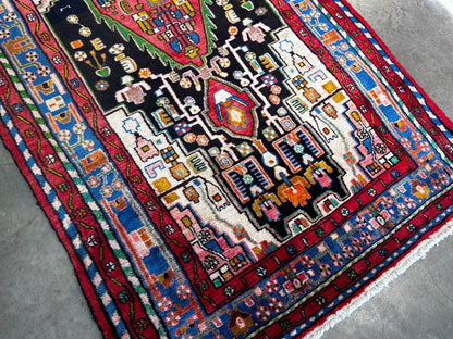 4'8" x 10' Hand-Knotted 100% Lamb Wool Nahavande Area Rug