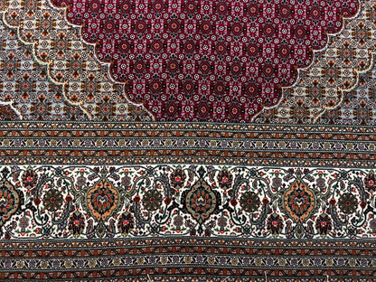 8'2"x11'6" Fine Hand-Knotted Wool & Silk Oriental Rug - Area Carpet