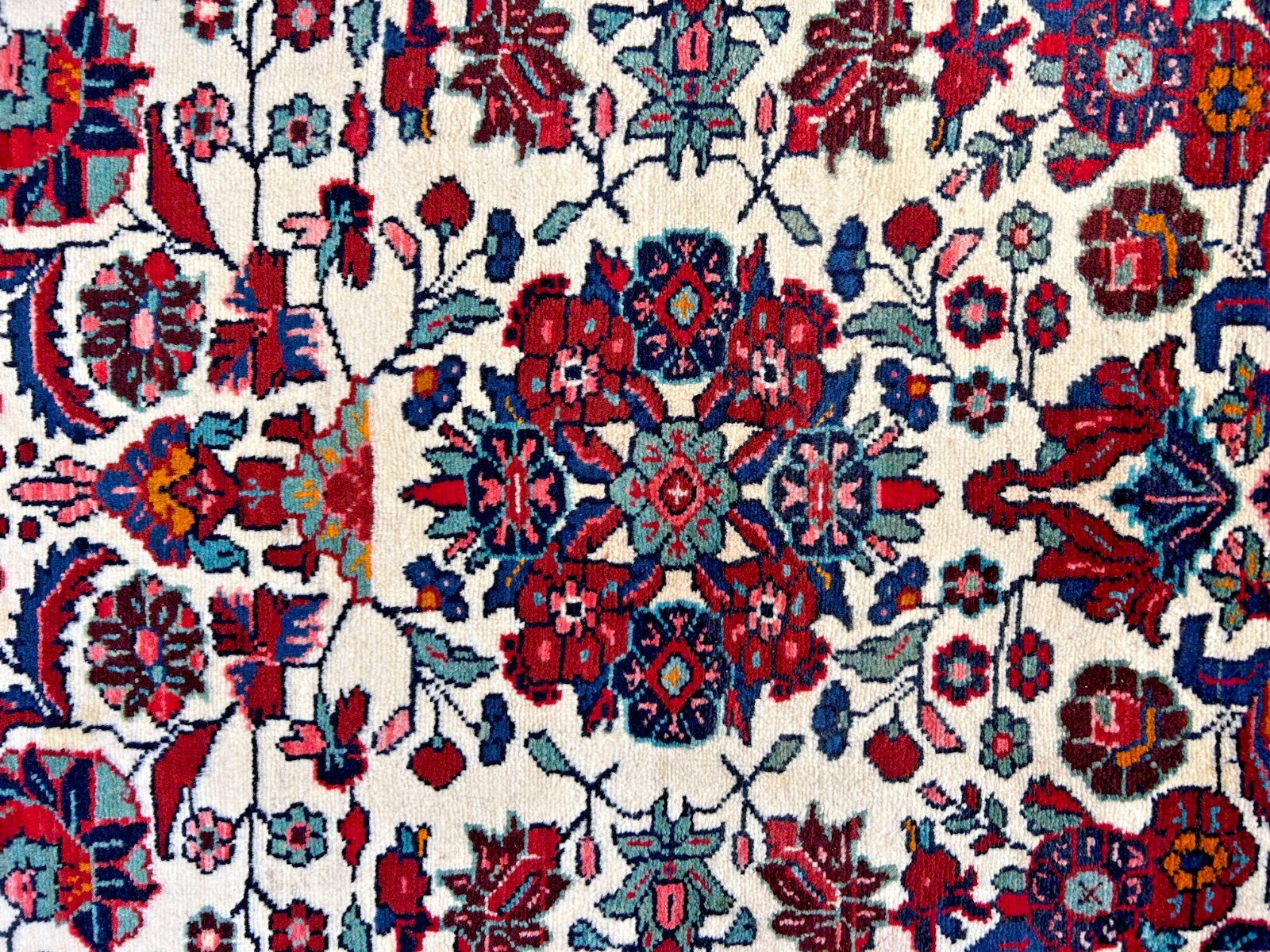 5'2" x 10'11'' Hand-Knotted 100% Lamb Wool Carpet - Hamadane Area Rug