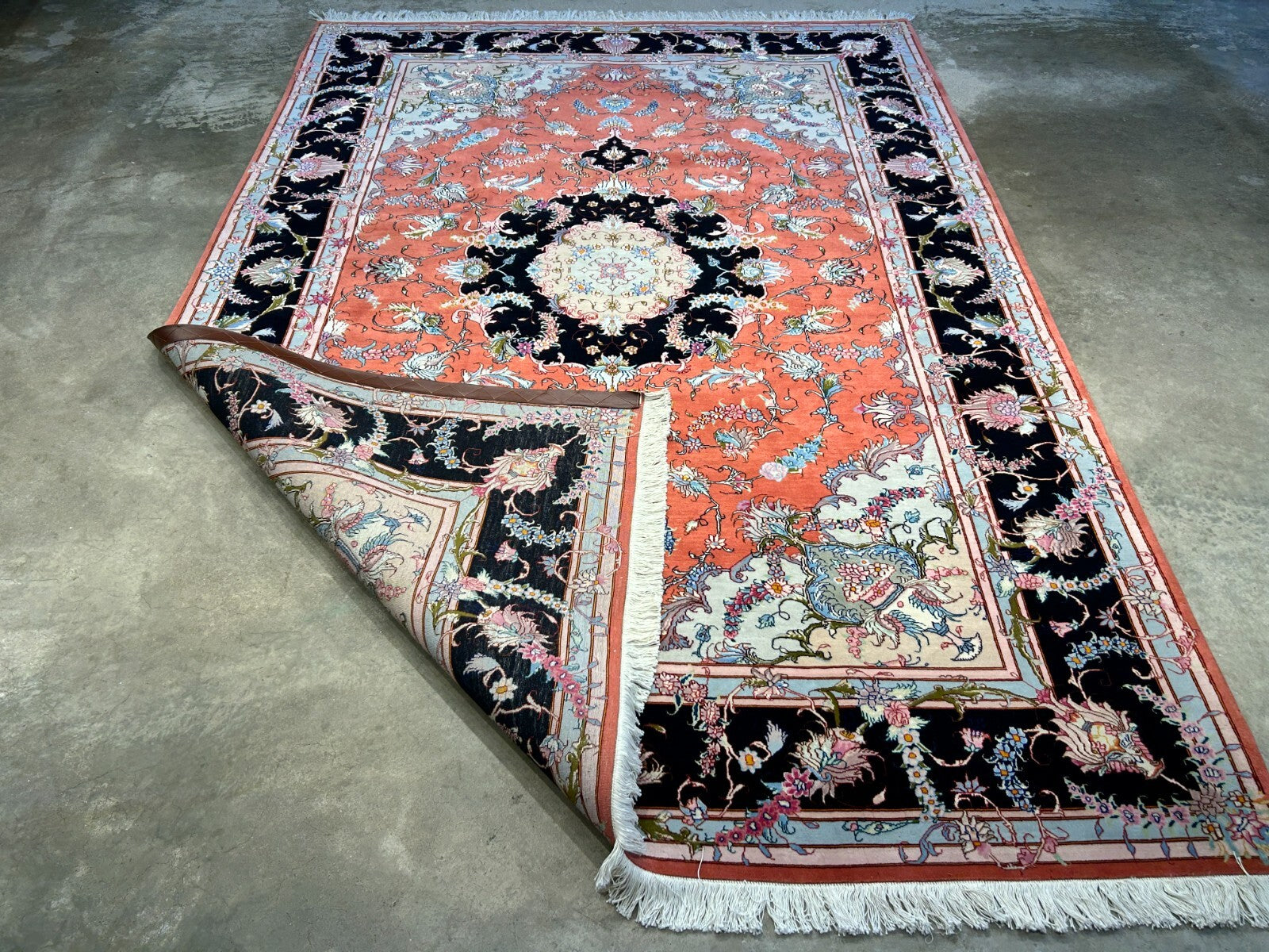 7'x10' Fine Hand-Knotted Wool & Silk Tabrize Rug - Area Carpet