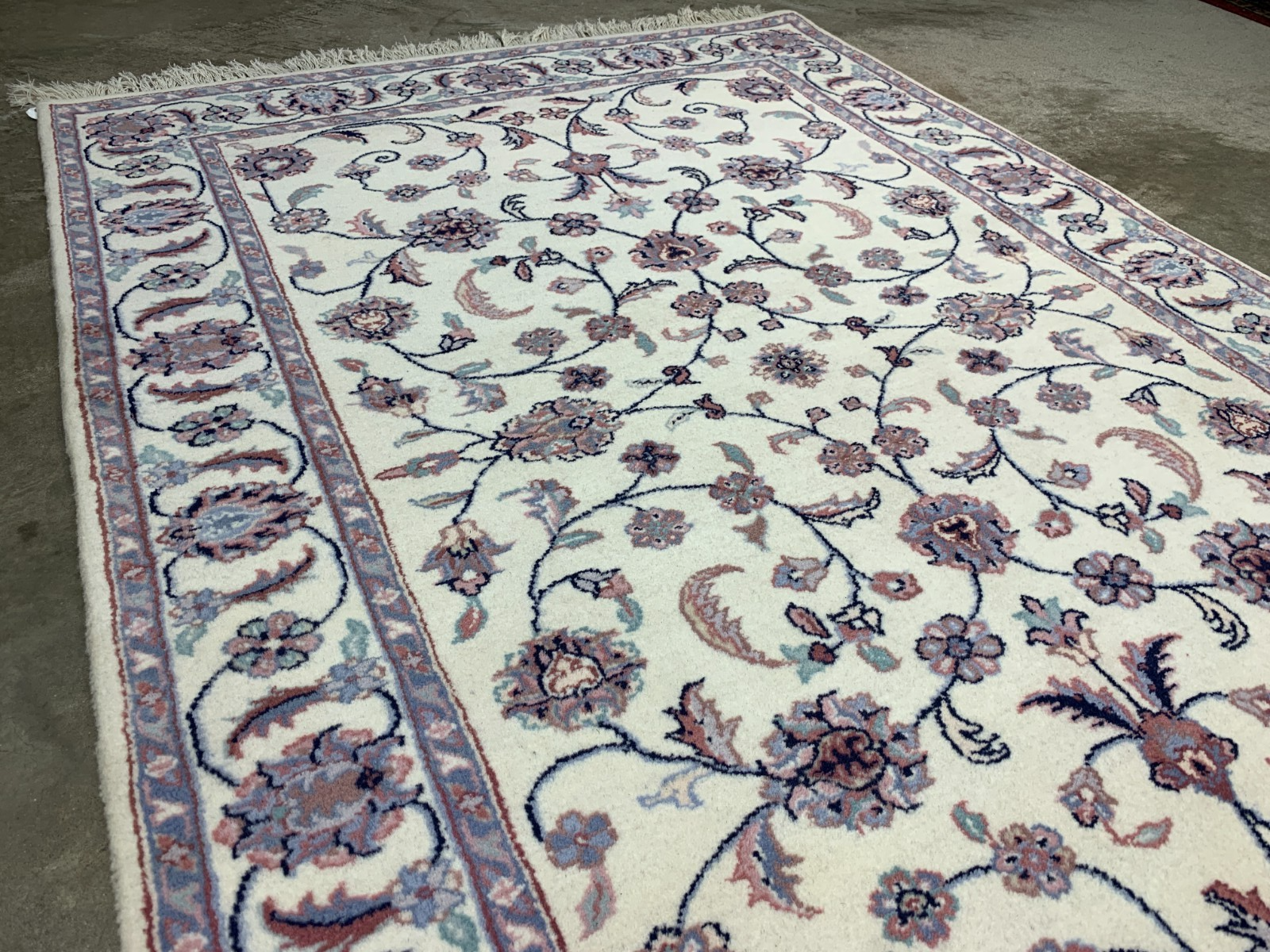 4'0'' x 6'0" Hand-Knotted 100% Wool Oriental Area Rug