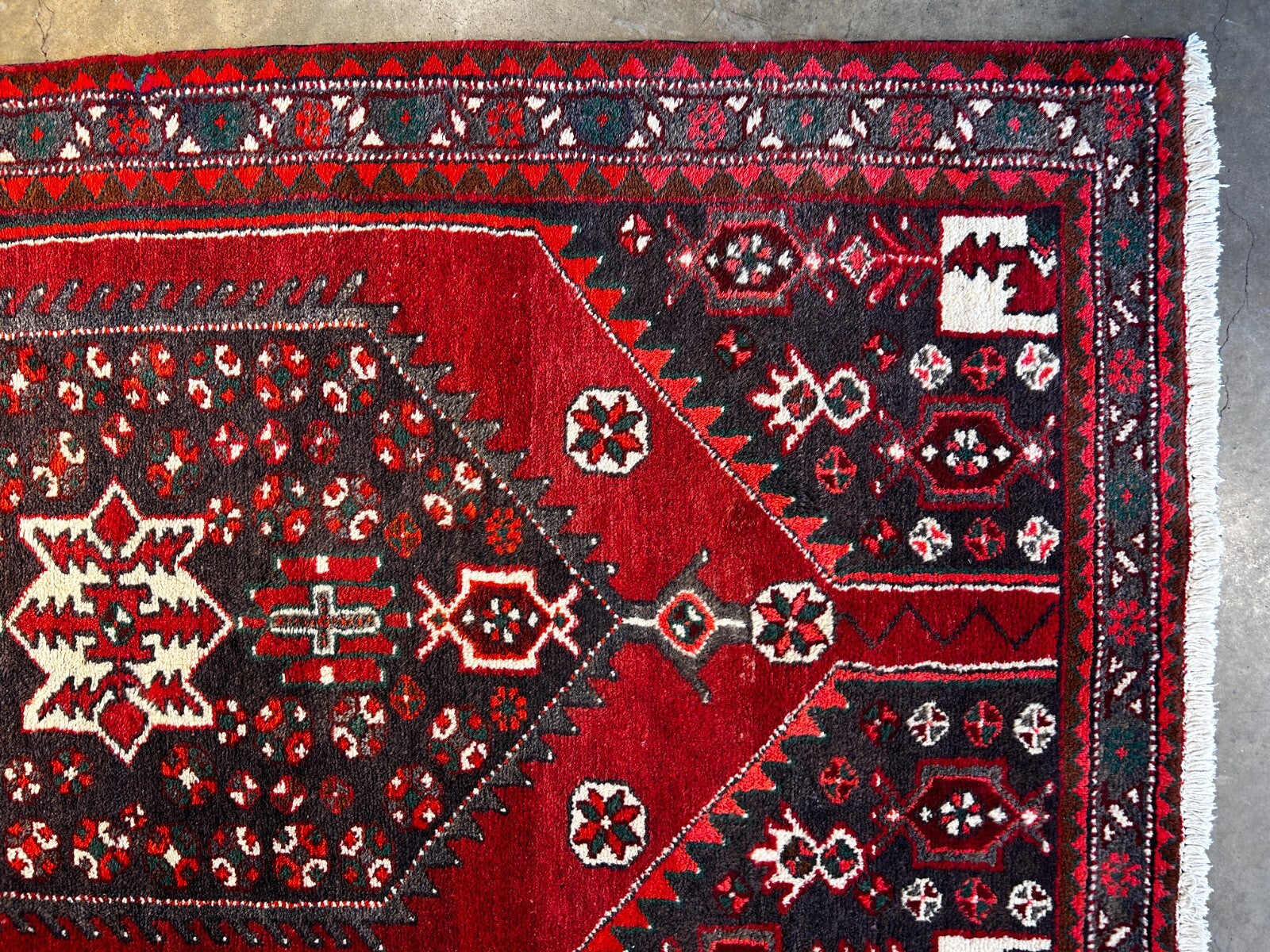 4'2" x 8' Hand-Knotted 100% Lamb Wool Carpet - Hamadane Area Rug