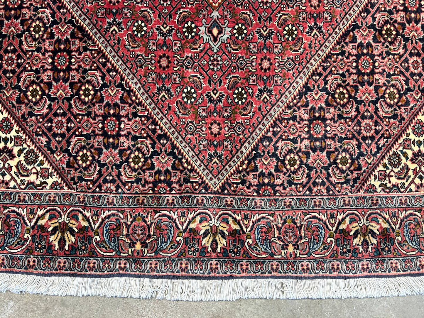 3'9"x5'8" Hand-Knotted 100% Wool Bidjare Carpet - Area Rug