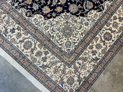 10'4"x14'3" Fine Hand-Knotted Wool & Silk Naine Rug