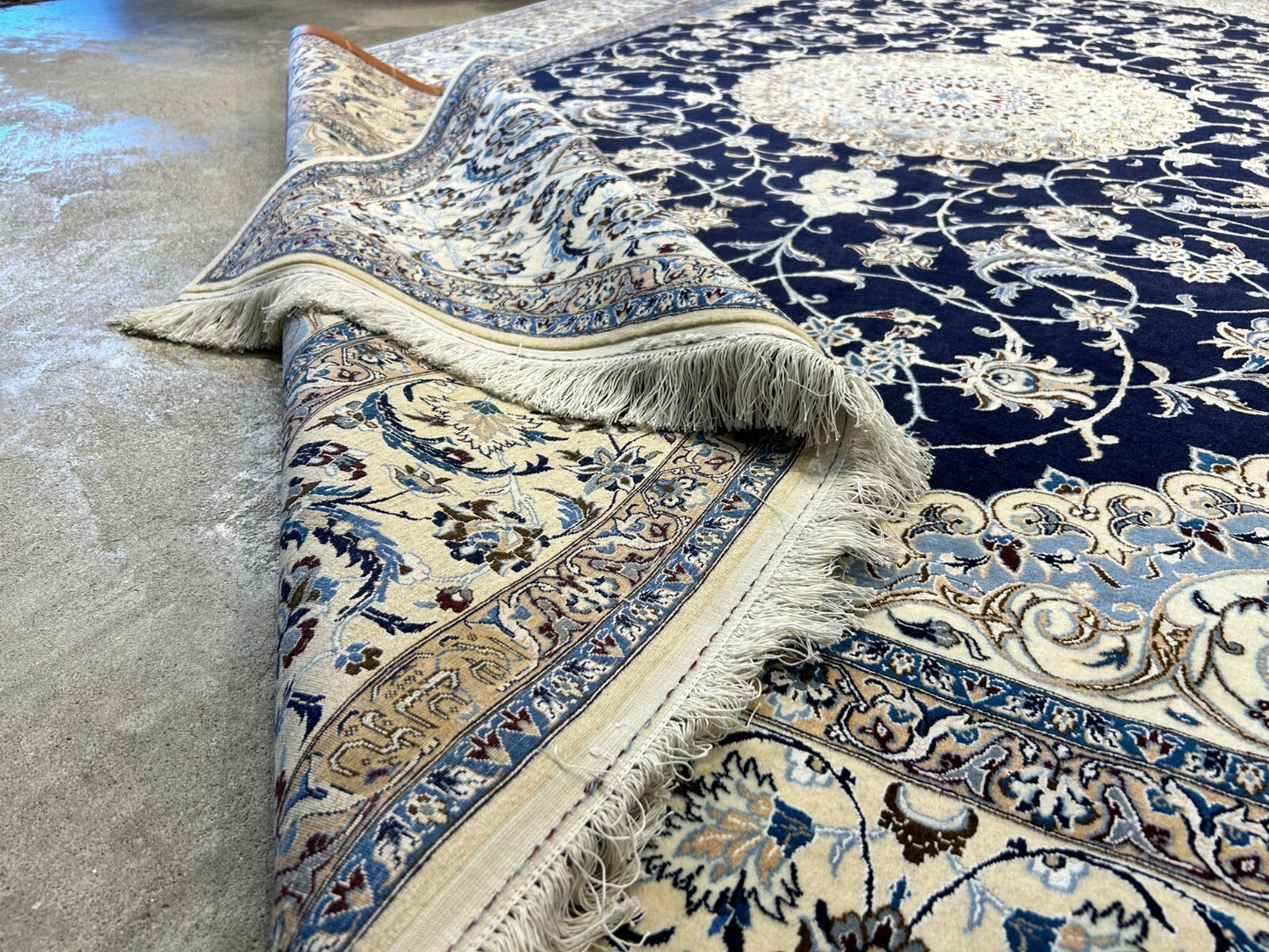 6'9"x9'10" Very Fine Hand-Knotted Wool & Silk Blend Naine Carpet - Area Rug