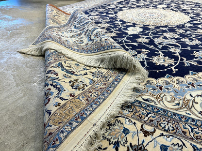 6'9"x9'10" Very Fine Hand-Knotted Wool & Silk Blend Naine Carpet - Area Rug