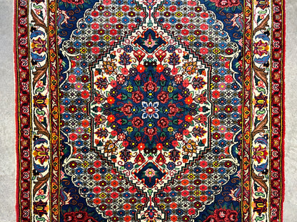 3'5"x5'2" Hand-Knotted 100% Lamb Wool Bakhtiarie Area Rug