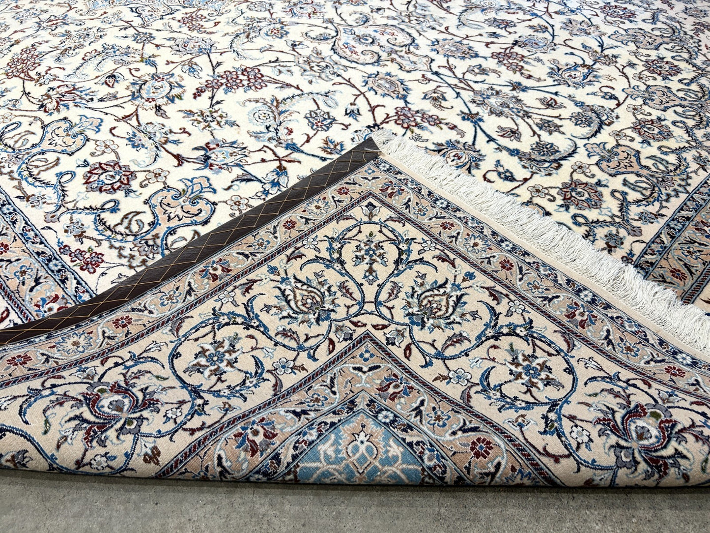 6'9"x10'7" Extremely Fine Hand-Knotted Wool & Silk Blend Naine Carpet - Area Rug