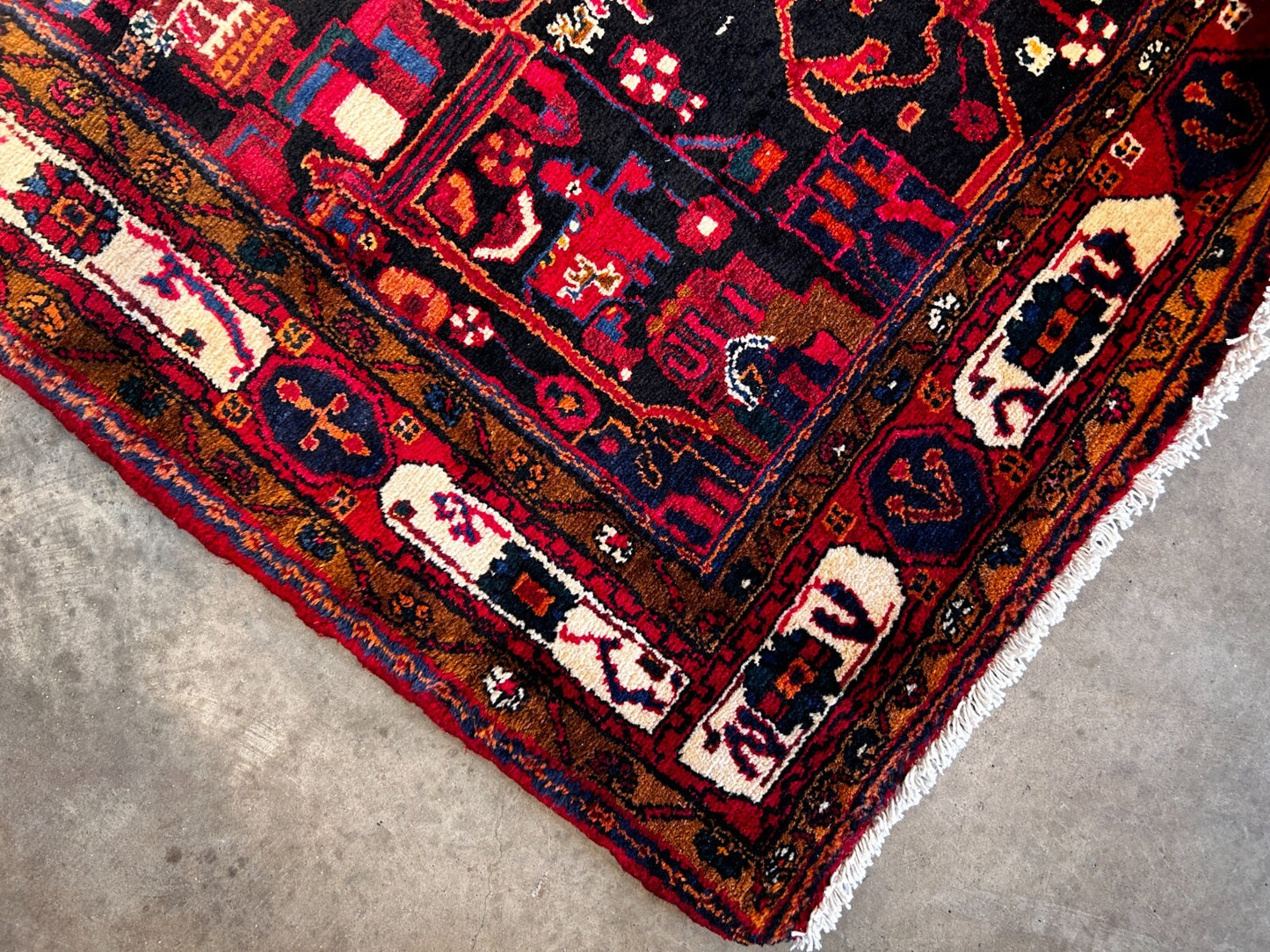 5'7" x 10'6" Hand-Knotted 100% Wool Pile Nahavande Area Rug - Carpet