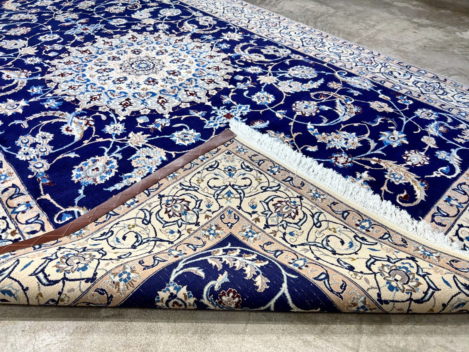 6'5"x10'1" Hand-Knotted Silk & Wool Blend Carpet - Naine Area Rug