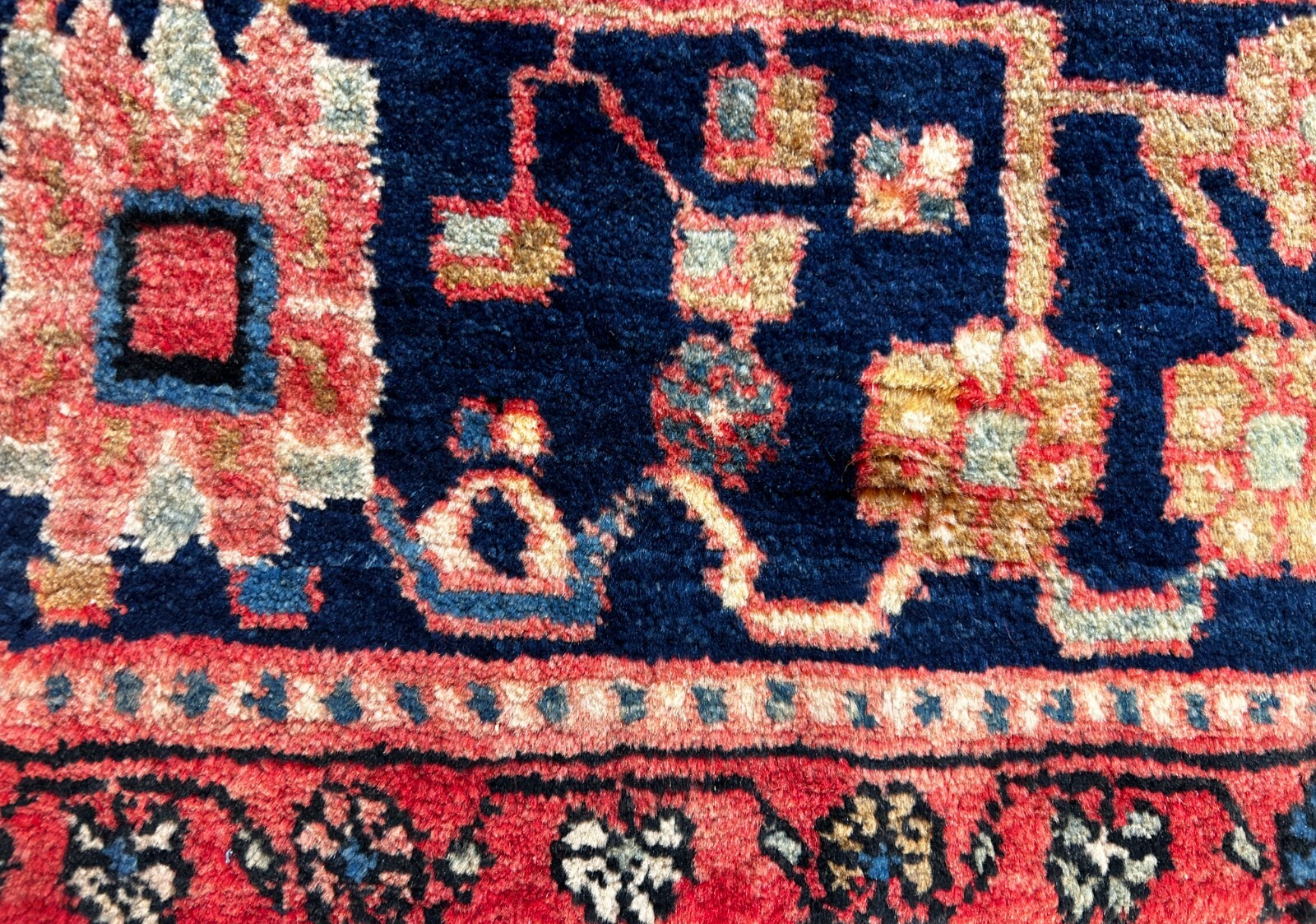 5'3" x 9'11" Hand-Knotted 100% Lamb Wool Pile Nahavande Area Rug - Carpet