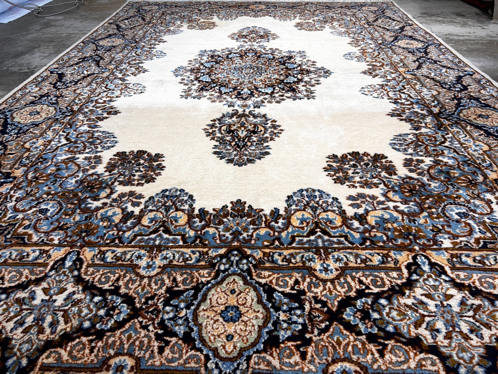 7'4"x10'10" Hand-Knotted 100% Wool Kermane Area Rug - Carpet