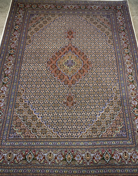 4'9"x6'7" Fine Hand-Knotted Wool & Silk Blend Tabrize Mahi Carpet - Area Rug