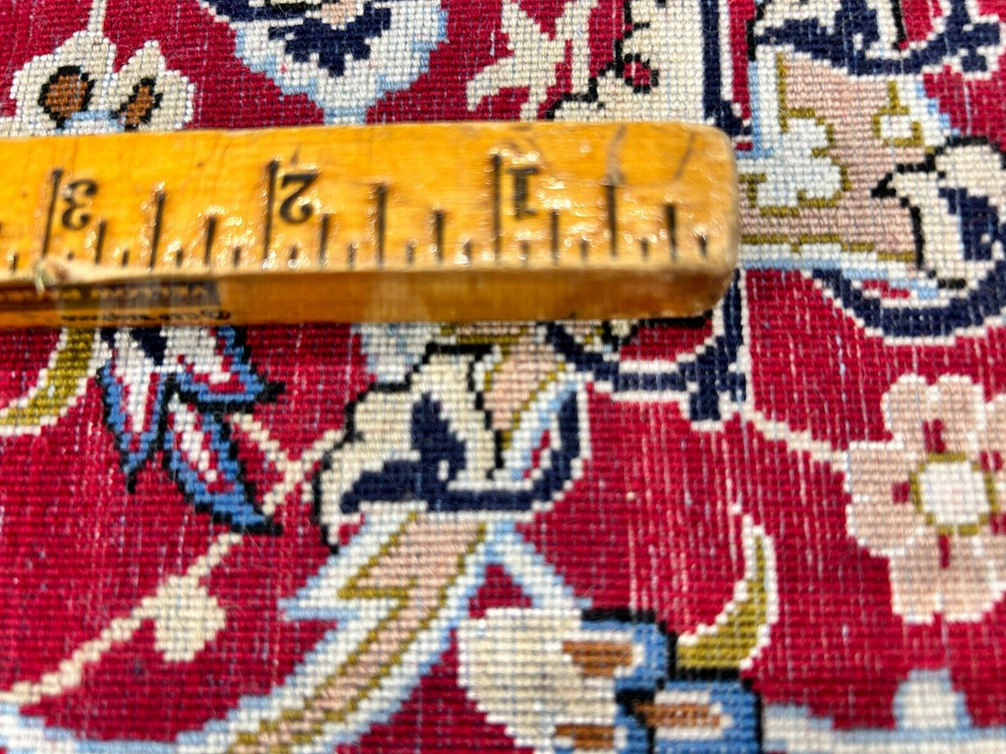 6'9"x10' Extra-Fine Hand-Knotted Wool & Silk Blend Isfahane Area Rug - Signed