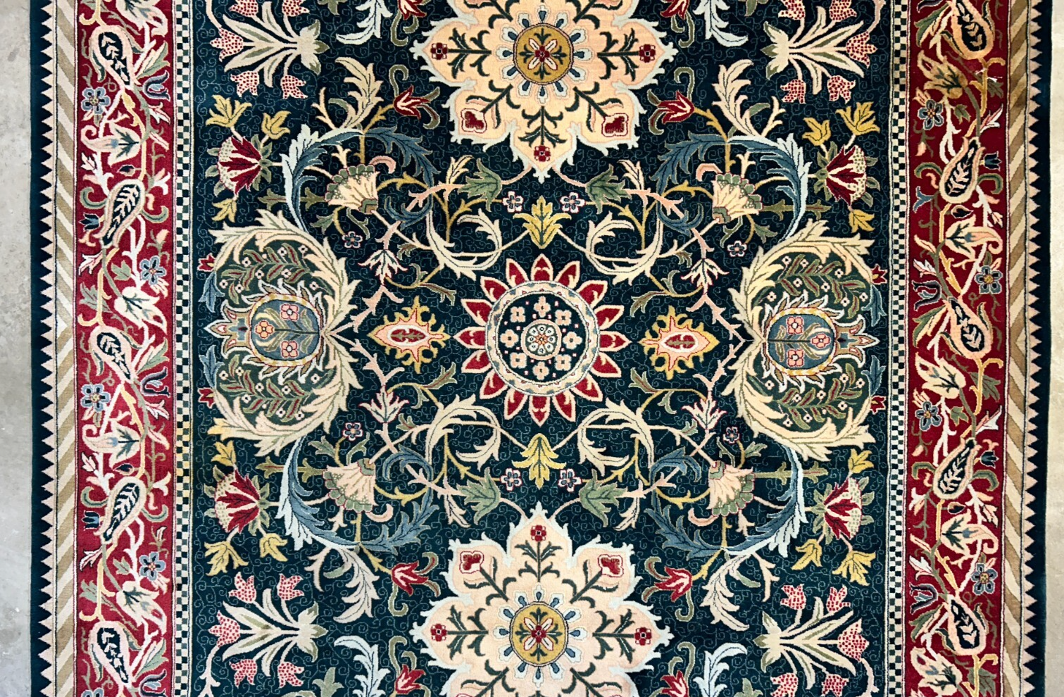 9'x12' Hand-Knotted 100% Wool Pile Oriental Rug