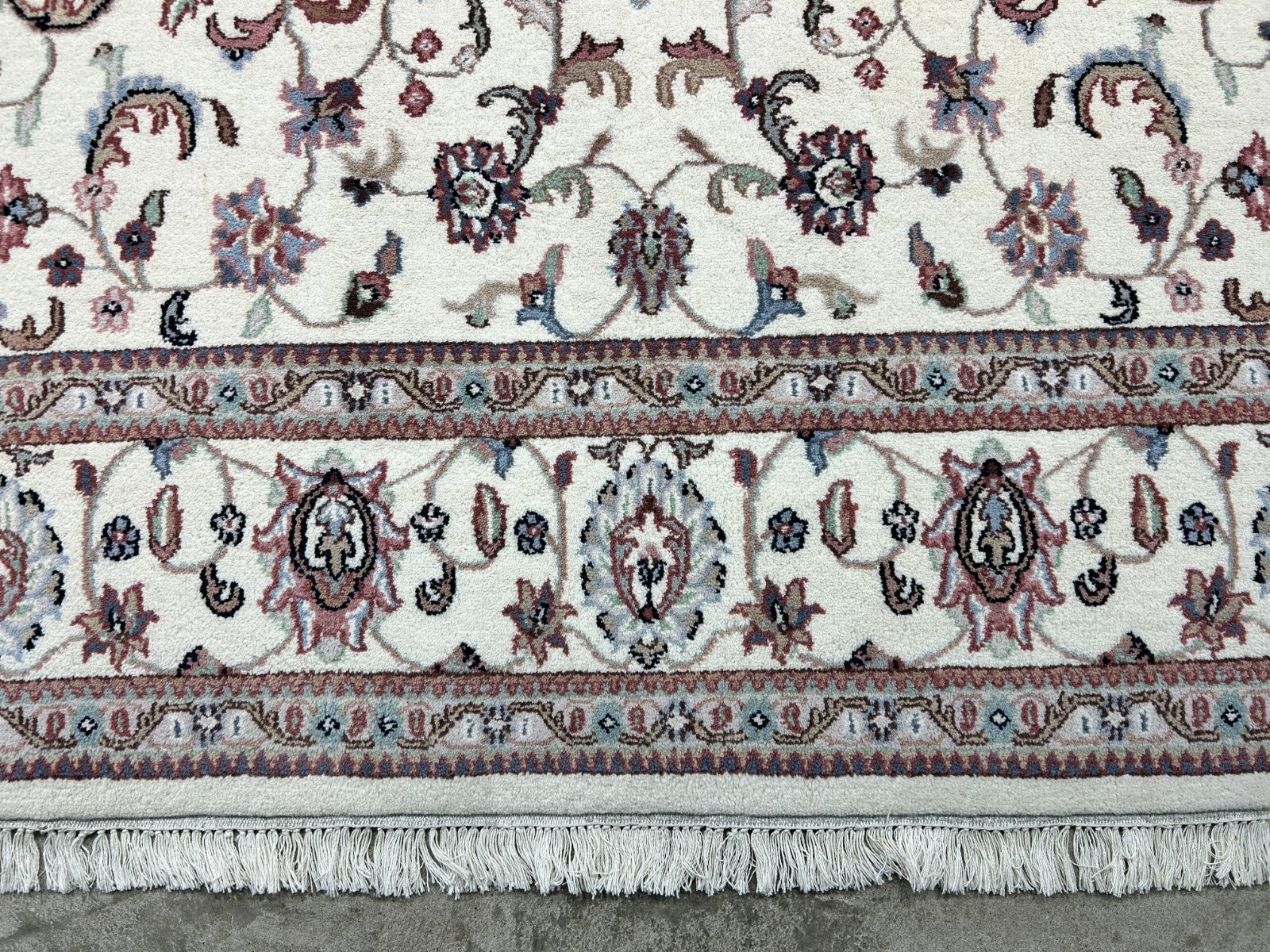 6'x9' Hand-Knotted 100% Wool Carpet - Kashane Design Area Rug
