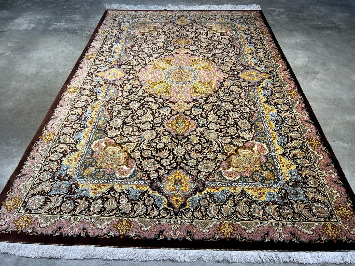 6'9"x10'2" Exquisite Hand-Knotted 100% Silk Qume Rug