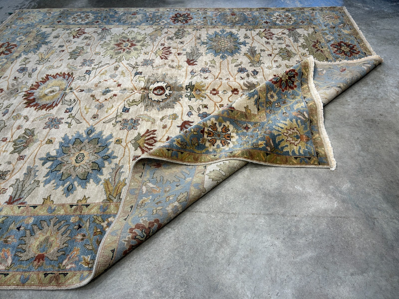 8' x 9'10" Hand-Knotted 100% Wool Carpet - Indian Mahal Area Rug