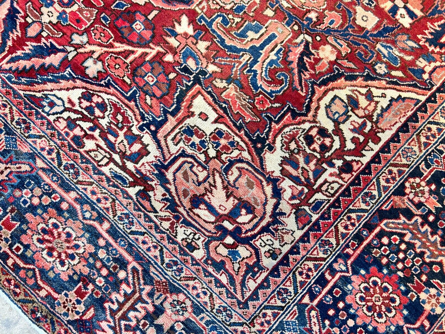 8'5"x11'9" Hand-Knotted 100% Wool Pile Herize Rug