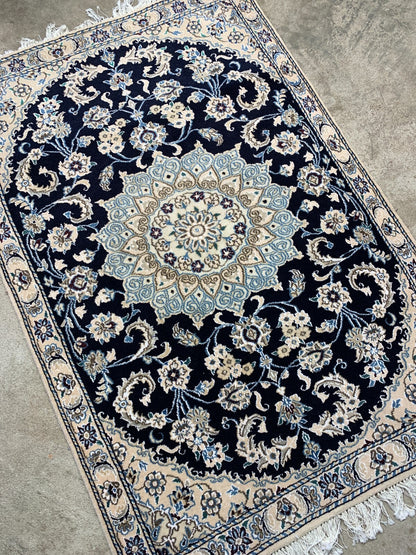2'11"x4'4" Fine Hand-Knotted Wool & Silk Blend Naine Carpet - Area Rug