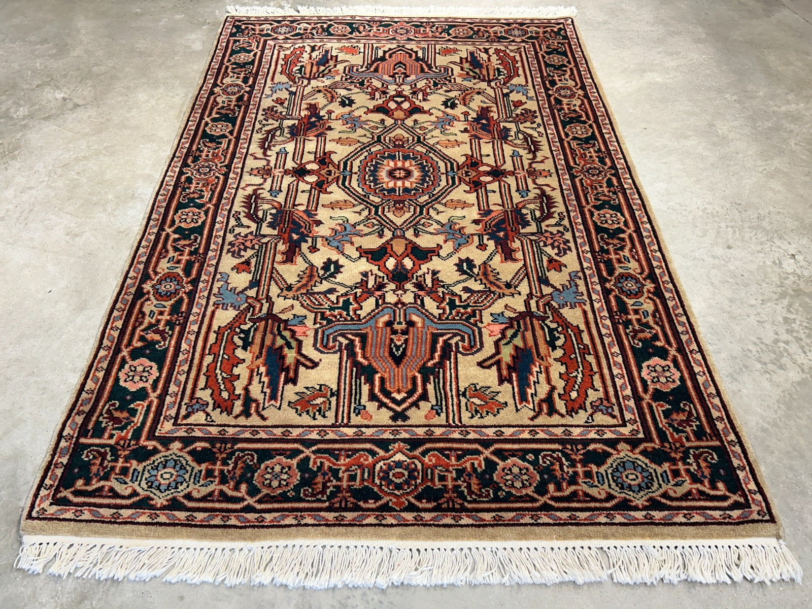 4'x6' Fine Hand-Knotted 100% Wool PileMahal Design Area Rug - Carpet