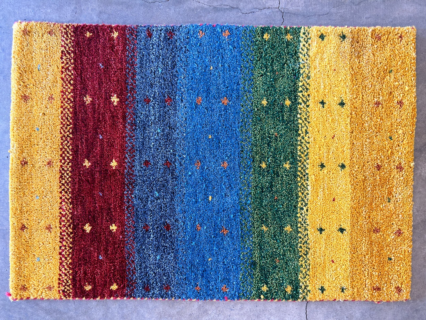 1'11"x2'10" Hand-Knotted 100% Wool Pile Gabbeh Rug