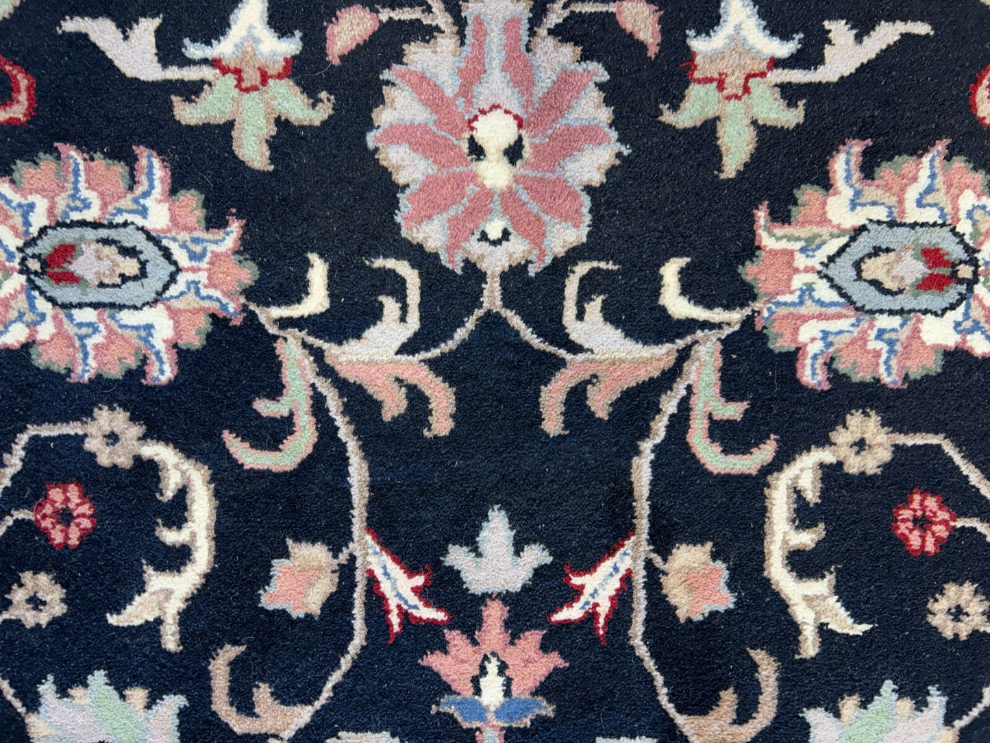 9'x12' Hand-Knotted 100% Lamb Wool Pile Oriental Rug